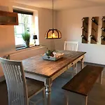 Am Schlosspark 4 Appartement *