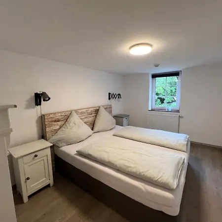 Am Schlosspark 4 * 브레이크