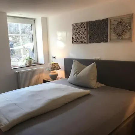 Am Schlosspark 4 브레이크