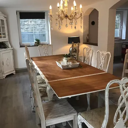 Am Schlosspark 4 아파트 *