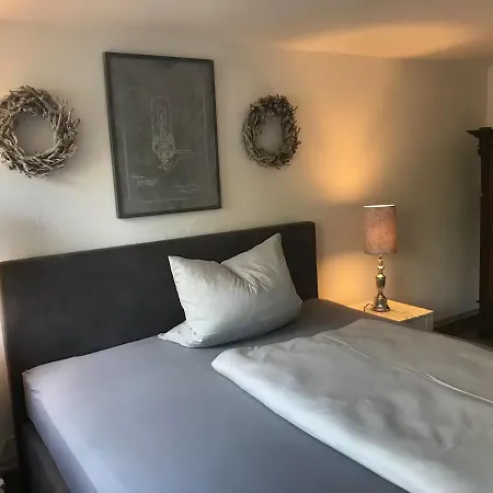 Am Schlosspark 4 브레이크